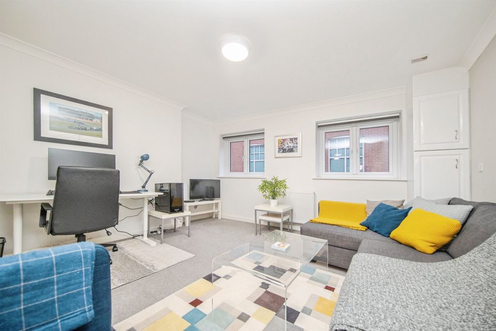 Property photo 3 of 13