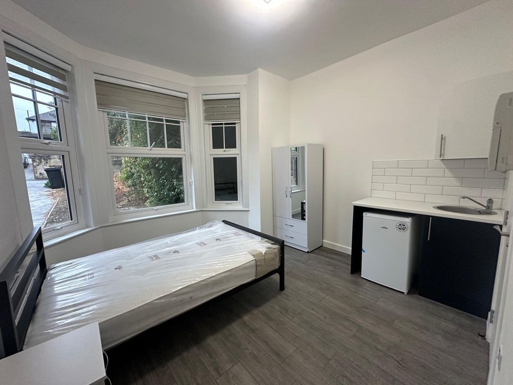 Property photo 1 of 3