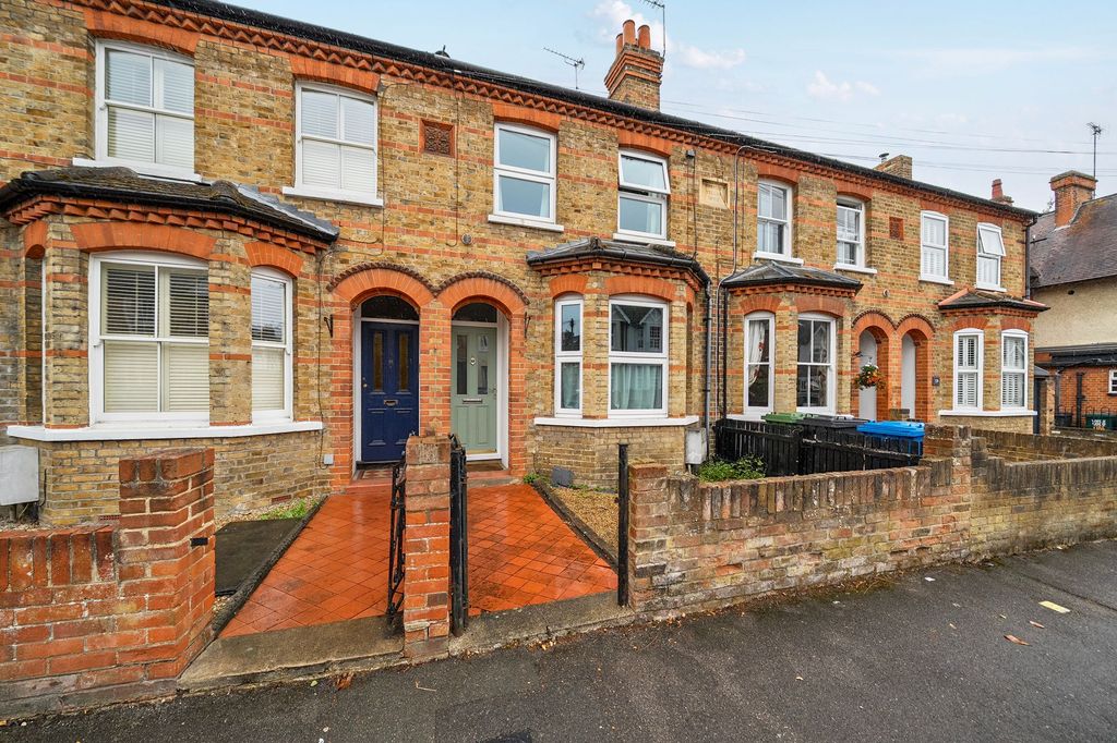 Property photo 1 of 11