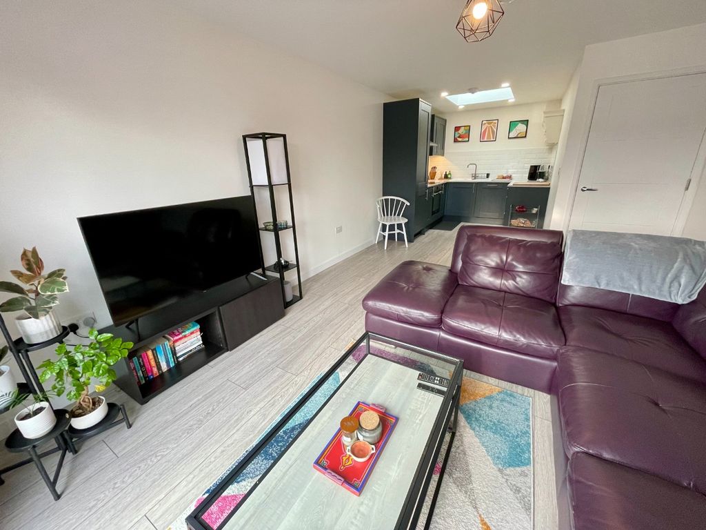 Property photo 2 of 10 4027814