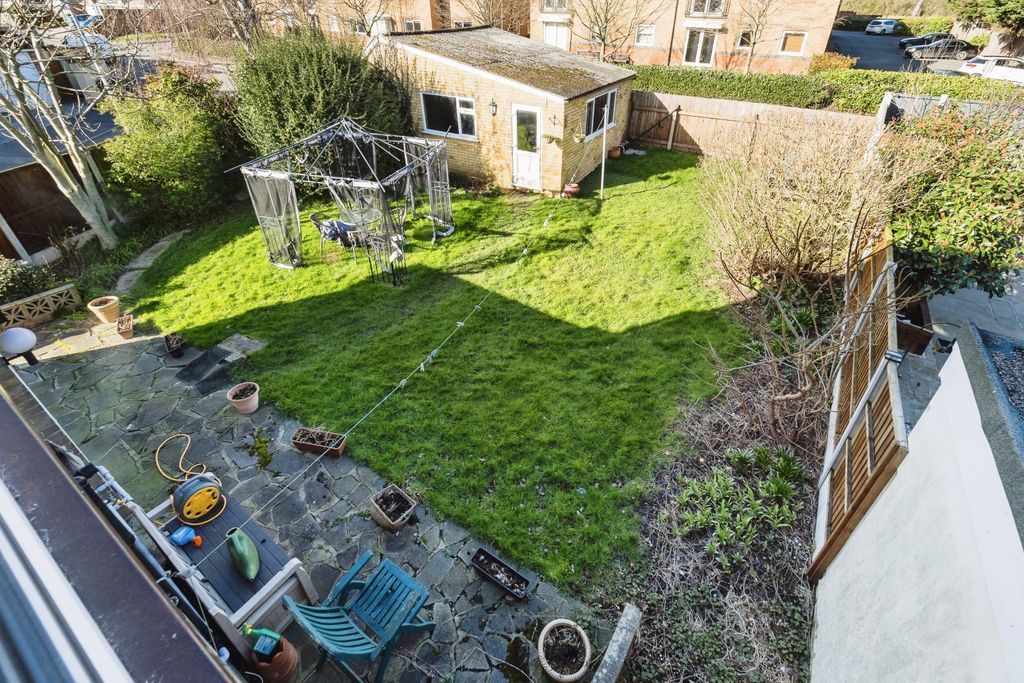 Property photo 3 of 17 Photography