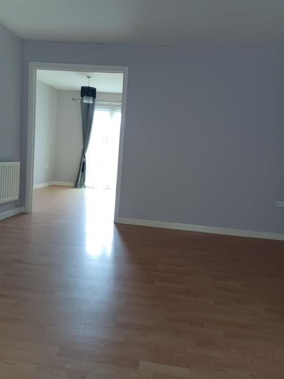 Property photo 3 of 9 8d733E4c-51F7-47B5-Af9d-6ee936c64B8F.Jpg