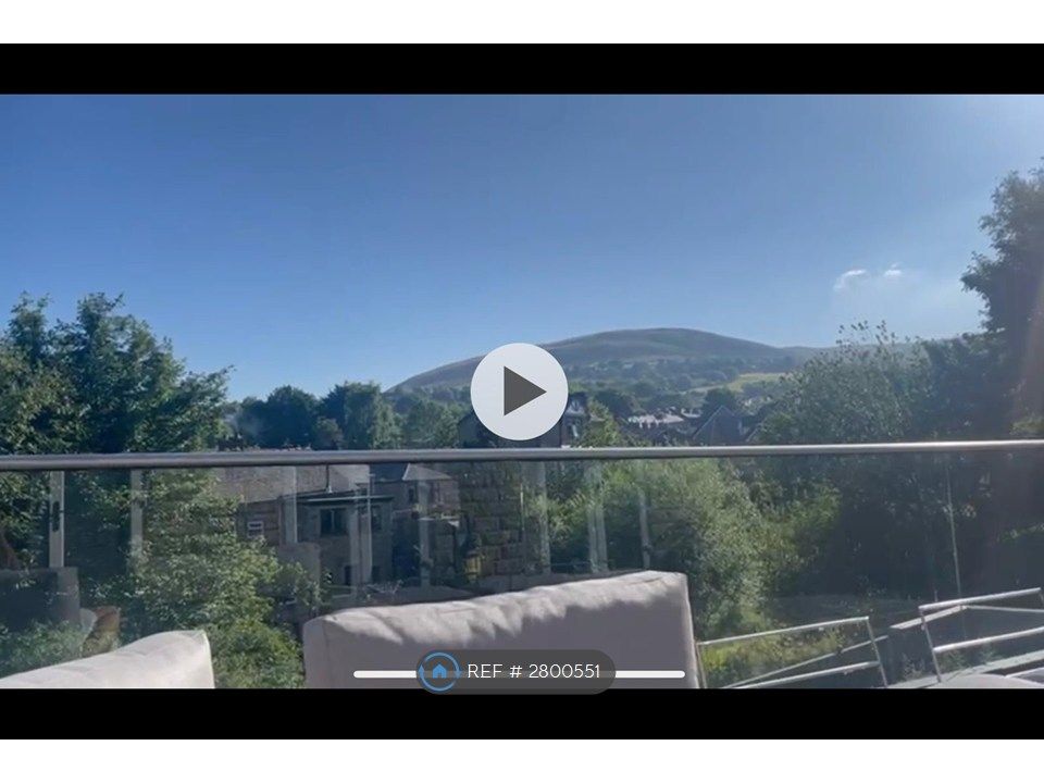 Property photo 2 of 35