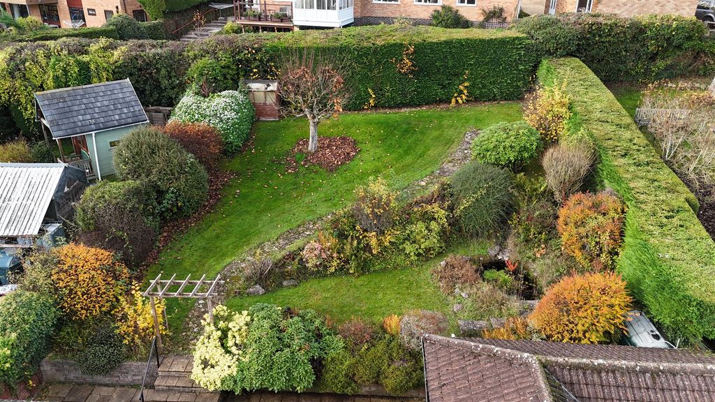 Property photo 2 of 35