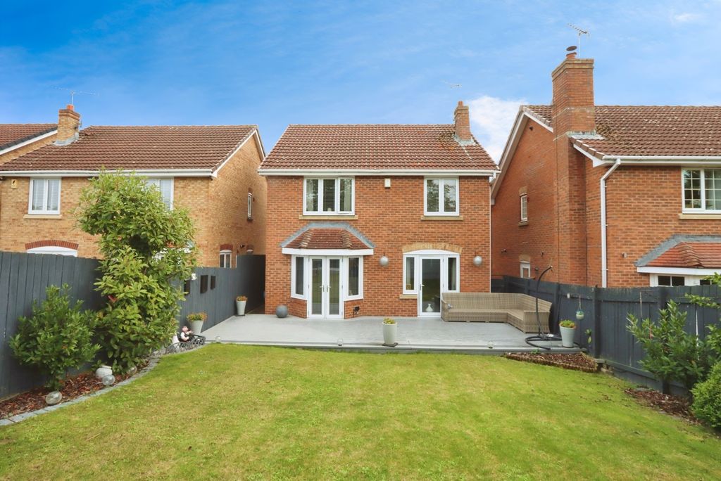 Property photo 2 of 17 Photo