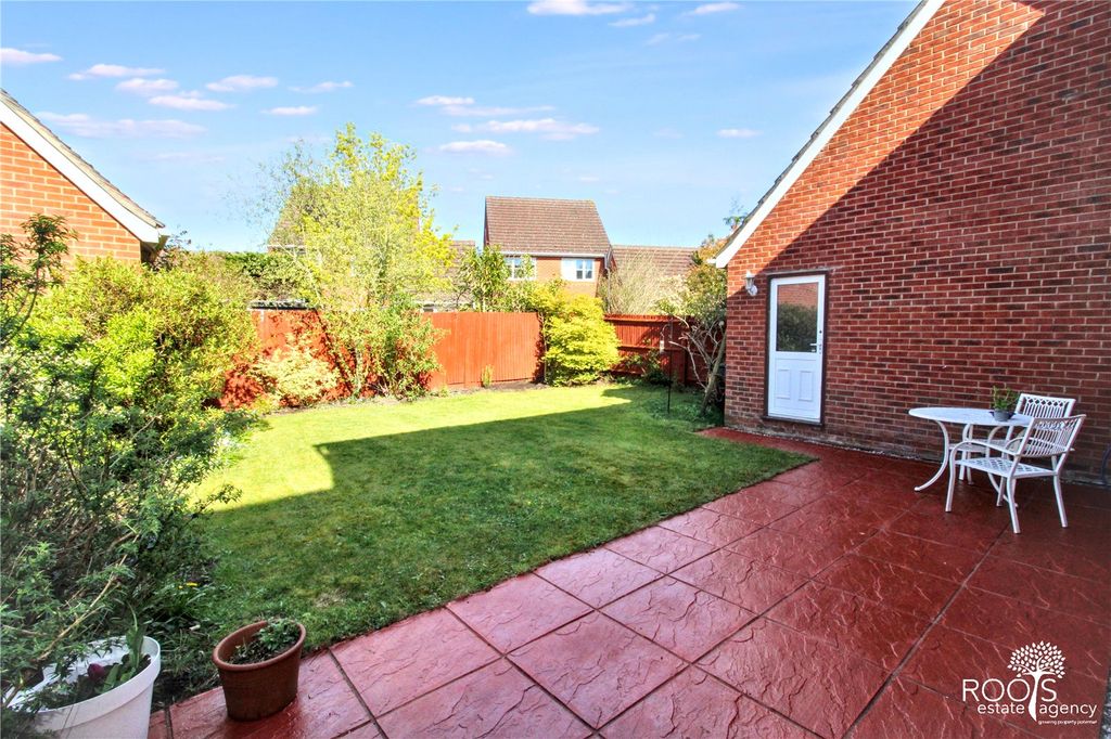 Property photo 2 of 12 Garden And Patio