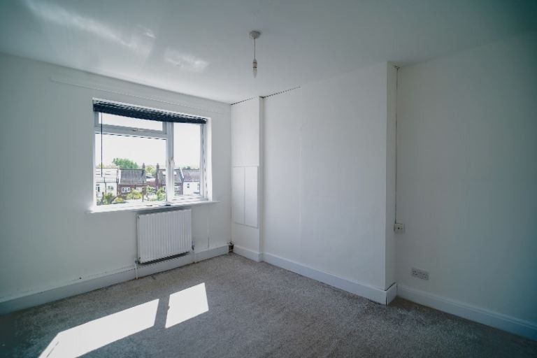 Property photo 1 of 3