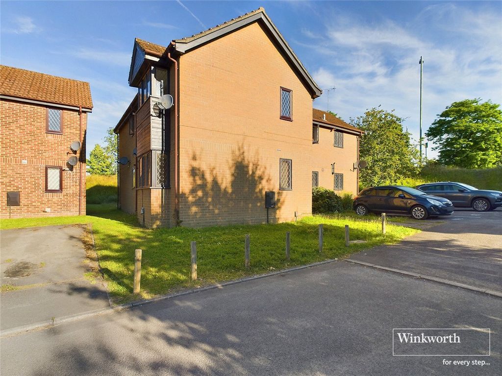 Property photo 1 of 8 Picture No. 21