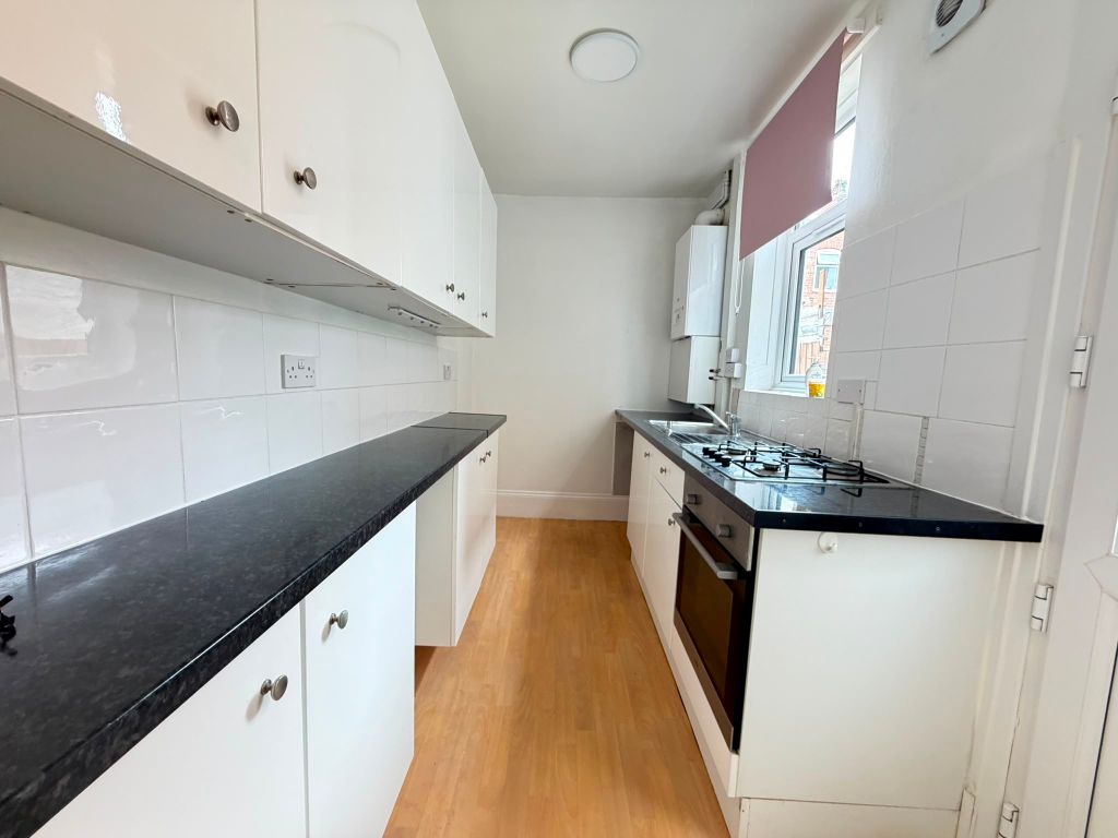 Property photo 3 of 10 225133A5-6B75-4De6-8Db8-394Bc54Fde4c