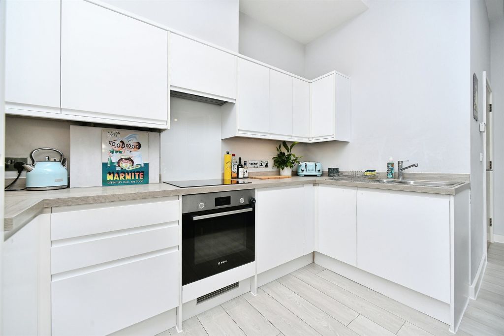 Property photo 3 of 20