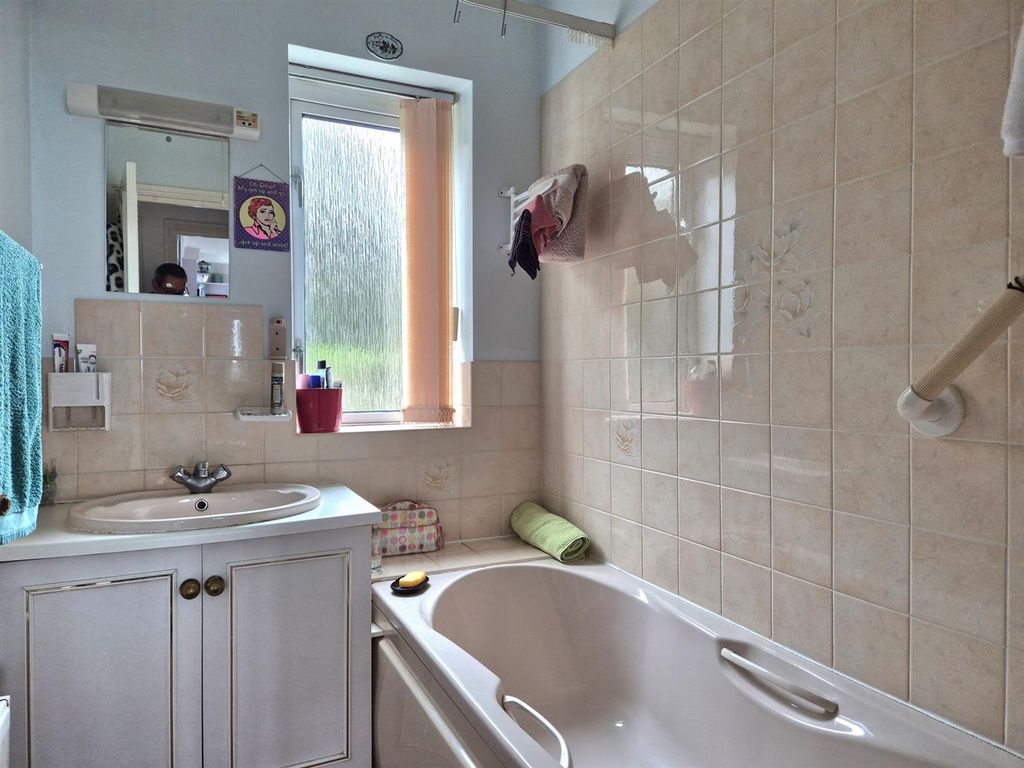 Additional image 10 of 2 bed flat for saleCecil Road, Weston-Super-Mare BS23