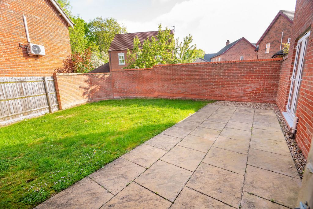 Property photo 3 of 22