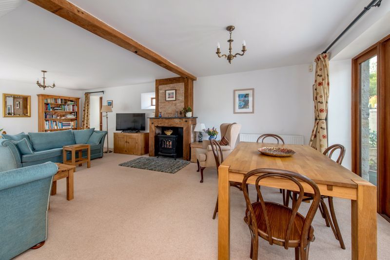 Property photo 3 of 28 Living/Dining Room