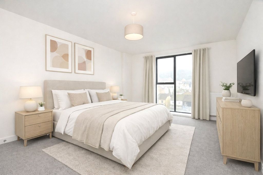 Property photo 3 of 4 Bedroom