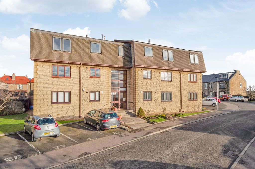 Property photo 1 of 24 External