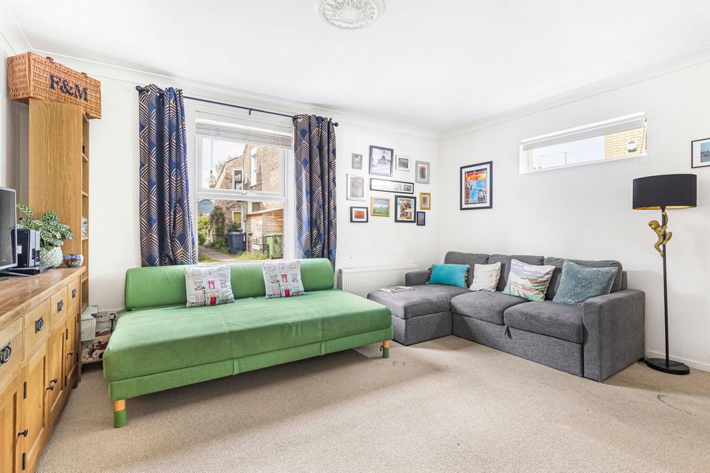 Property photo 2 of 18 1251416