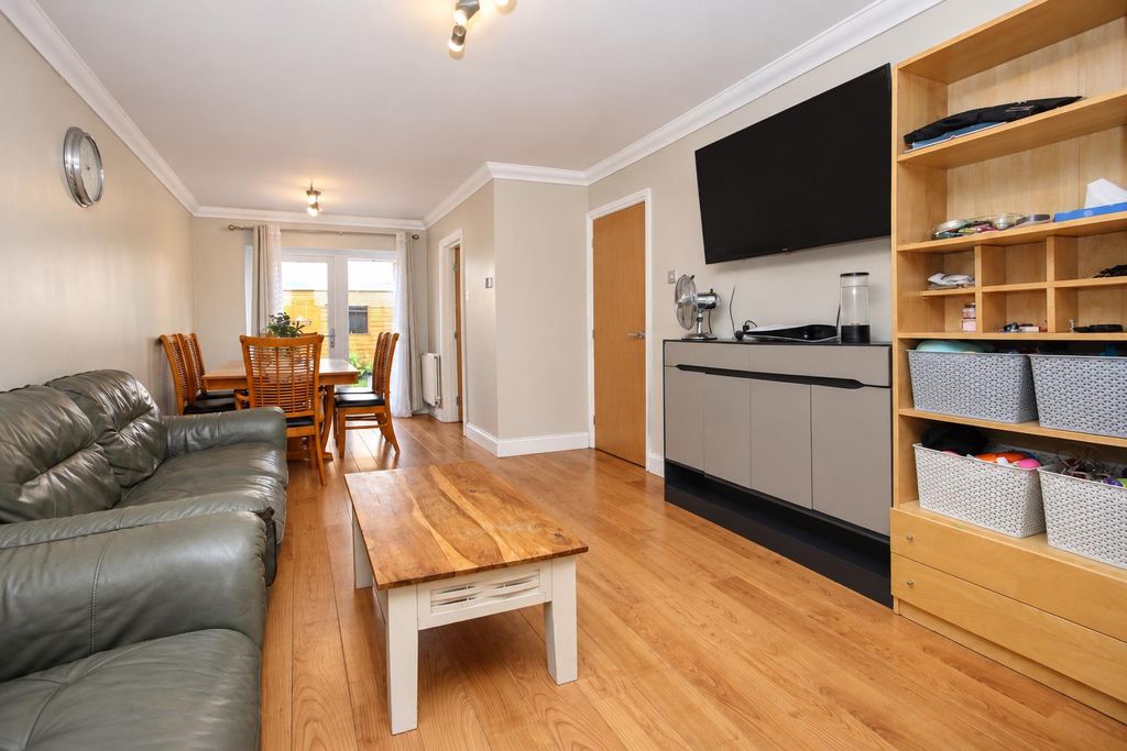 Property photo 2 of 20 9Ff60374-74c1-4Cb2-8Be5-25150c92Dfb5.Png