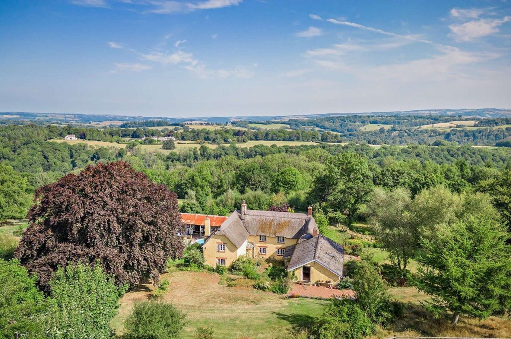 Property photo 3 of 31 Down Farm