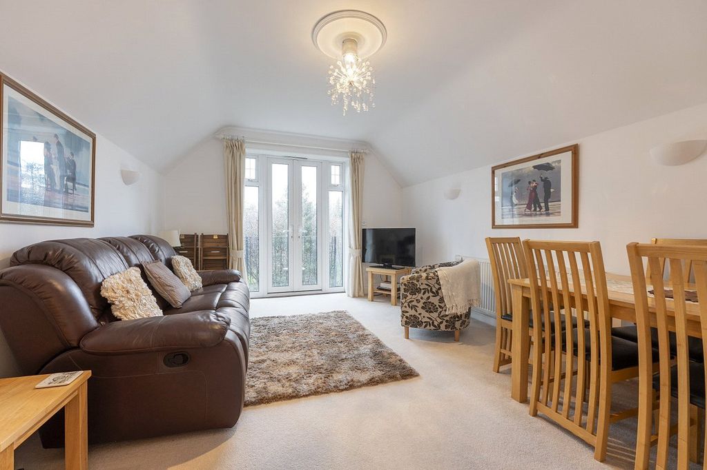 Property photo 3 of 18 Picture No. 05