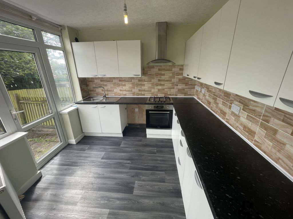 Property photo 2 of 11 Picture No. 05