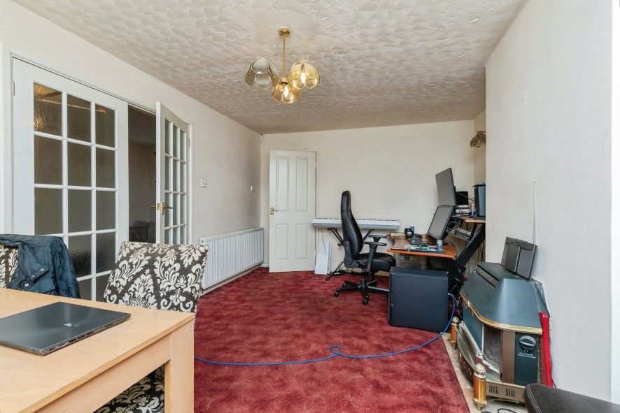 Property photo 3 of 18