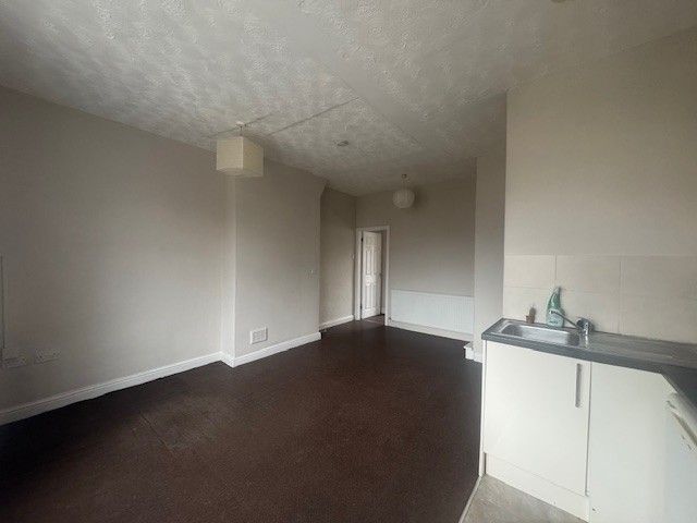 Property photo 2 of 3