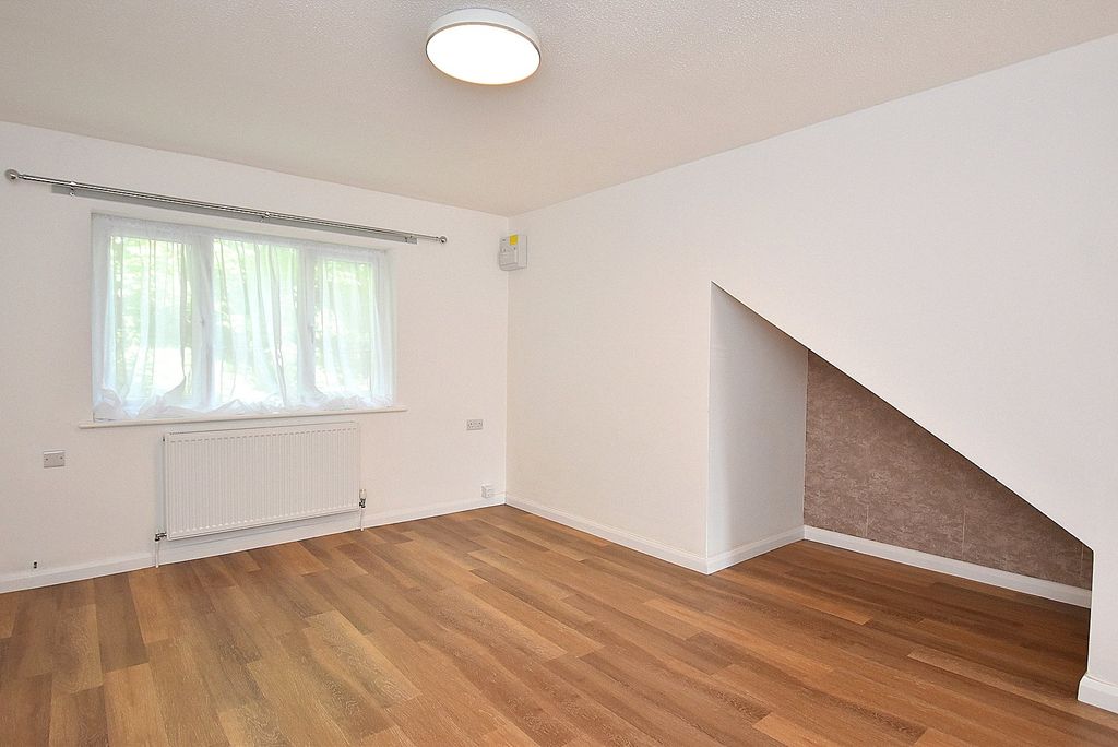 Property photo 2 of 9 Picture No. 05