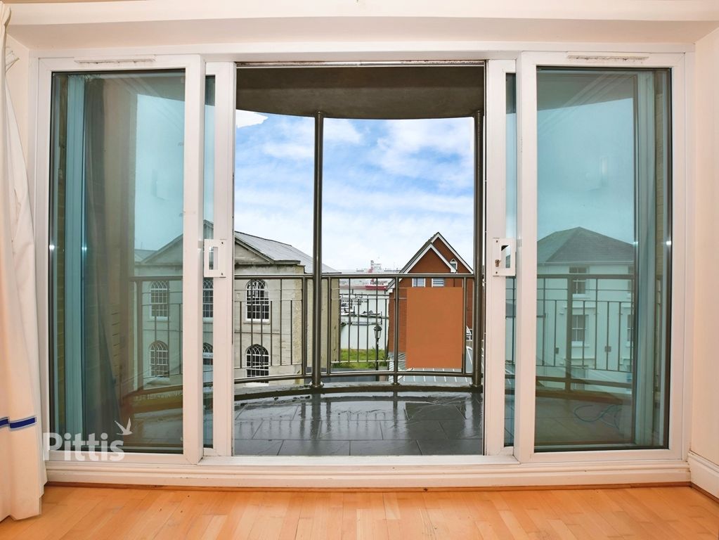 Property photo 3 of 11