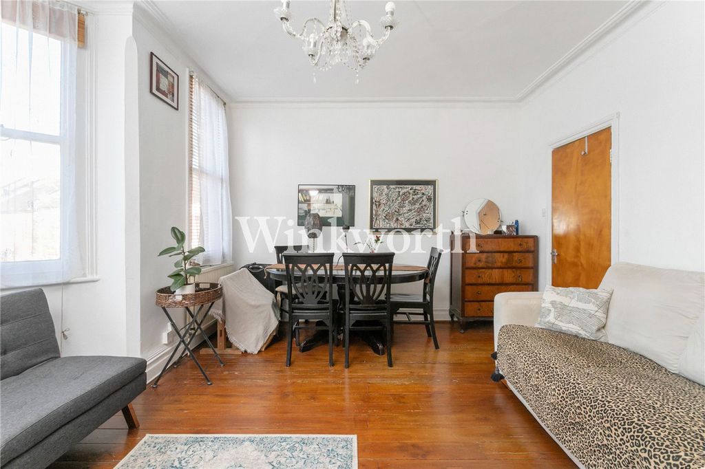 Property photo 3 of 12 Picture No. 05