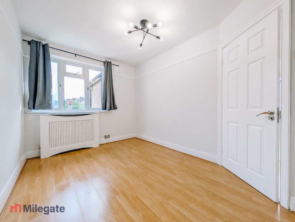 Property photo 3 of 7 Photo 3