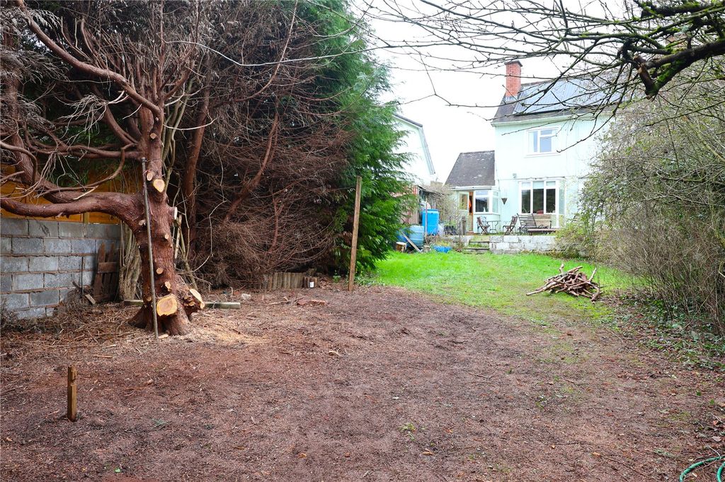 Property photo 2 of 24 Picture No. 04