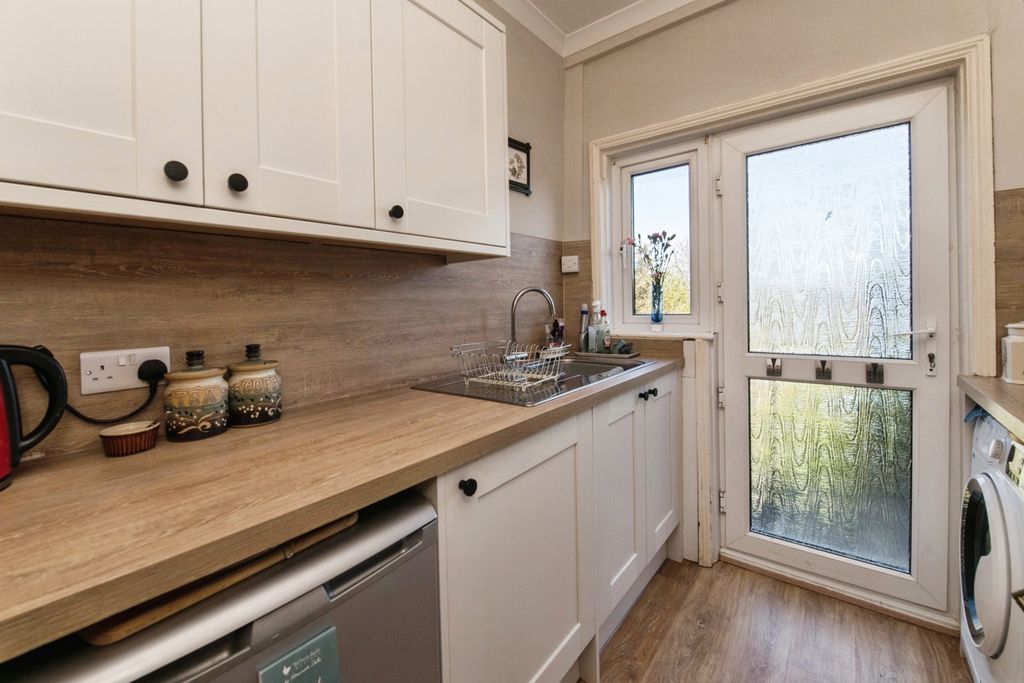 Property photo 3 of 13 Pbox-Img.Jpg