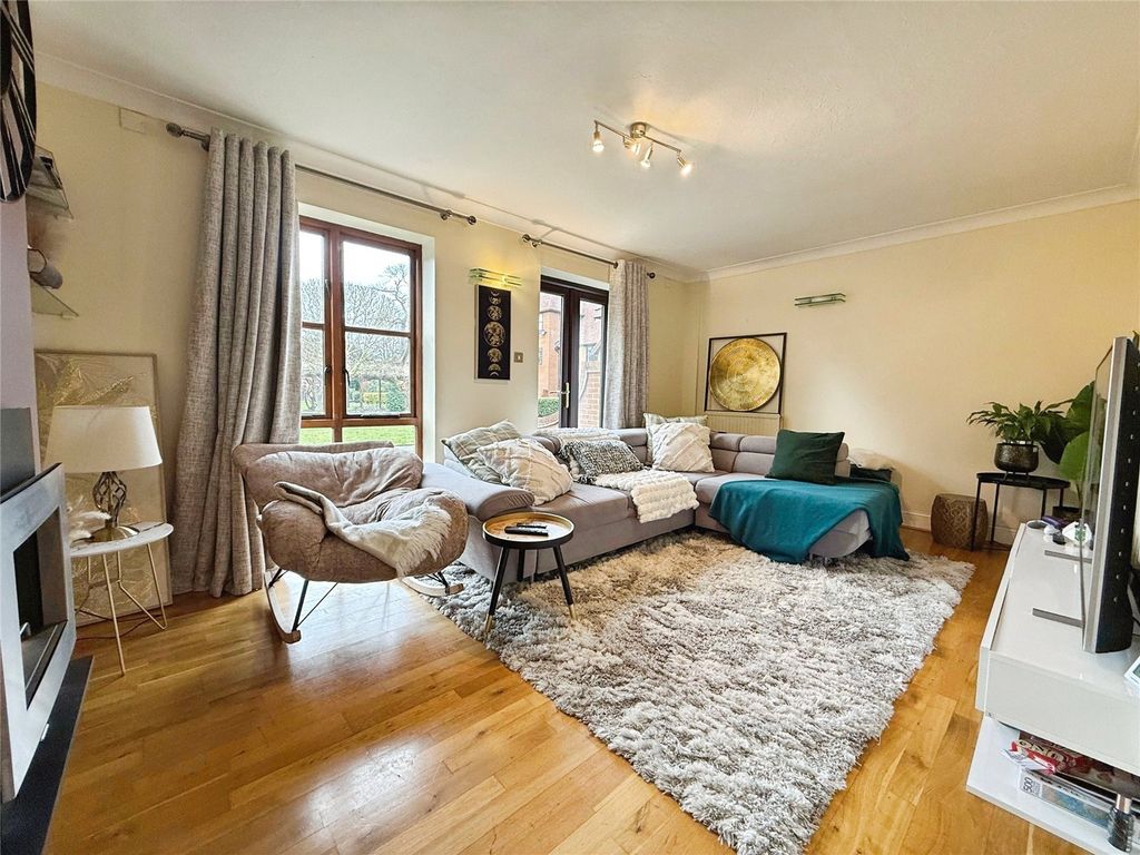 Property photo 3 of 24 Picture No. 17