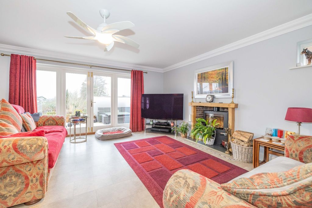 Property photo 2 of 18 Picture 2