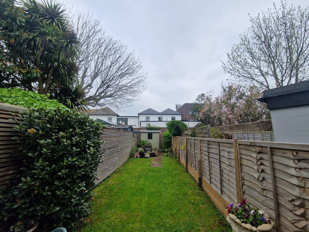 Property photo 2 of 16 Garden