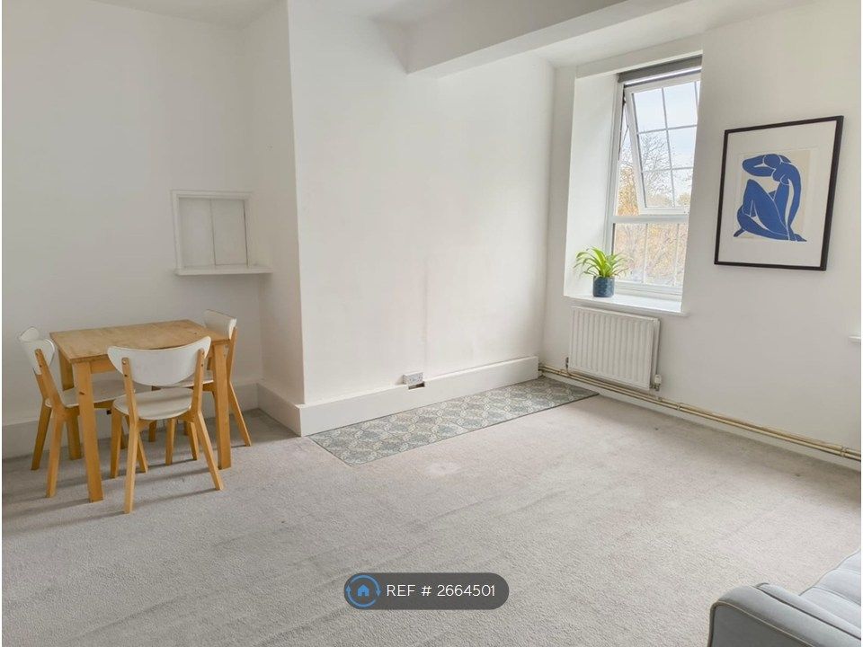 Property photo 3 of 8 Living Room