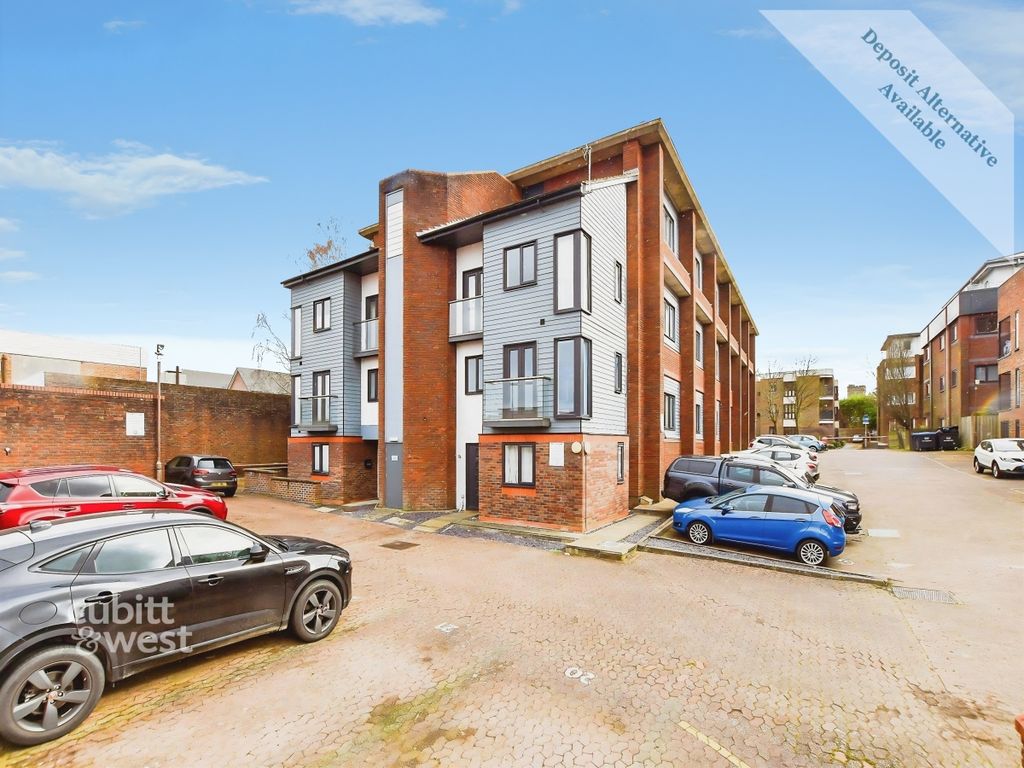 Property photo 1 of 11 External