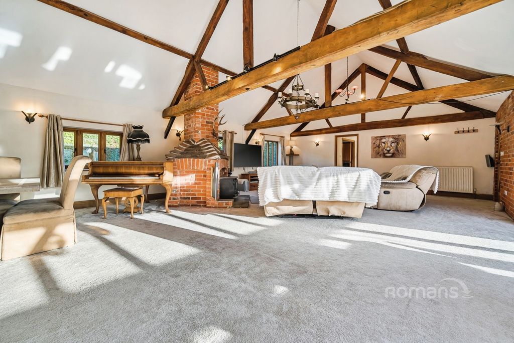 Property photo 3 of 20 Pbox-Img.Jpg