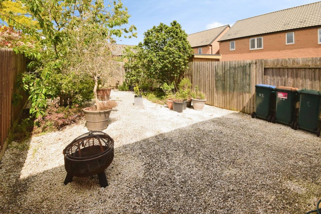Property photo 2 of 25 Rear Garden
