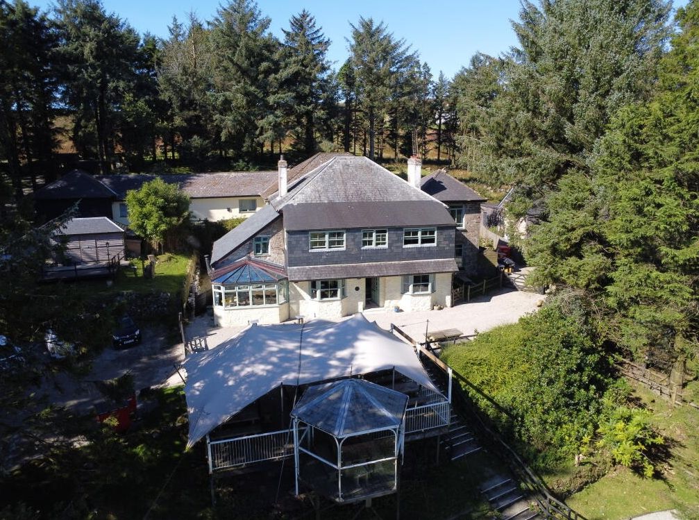 Property photo 1 of 4