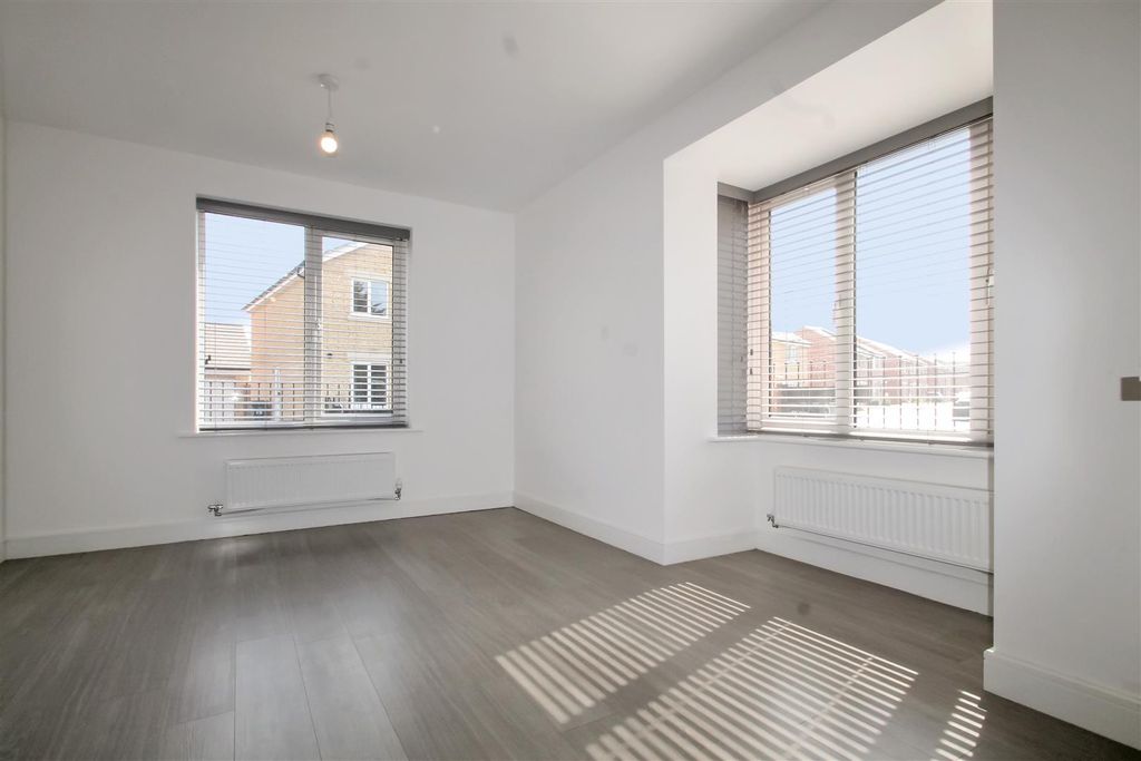 Property photo 3 of 18 Img_8064.Jpg