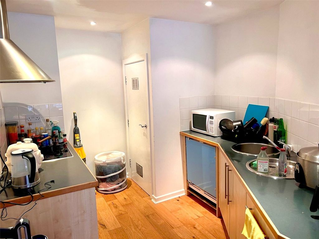 Property photo 2 of 8 Picture No. 04