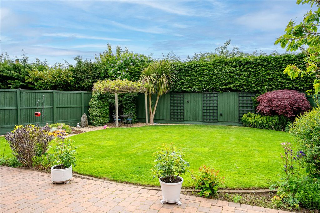 Property photo 3 of 29 Picture No. 23