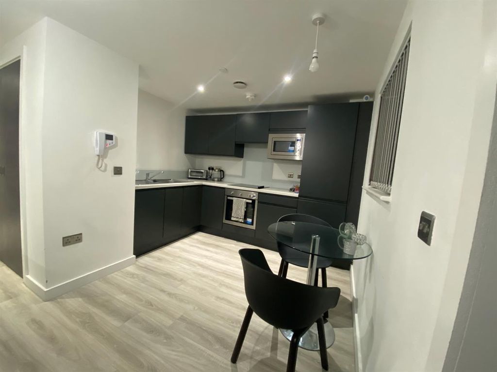 Property photo 3 of 5