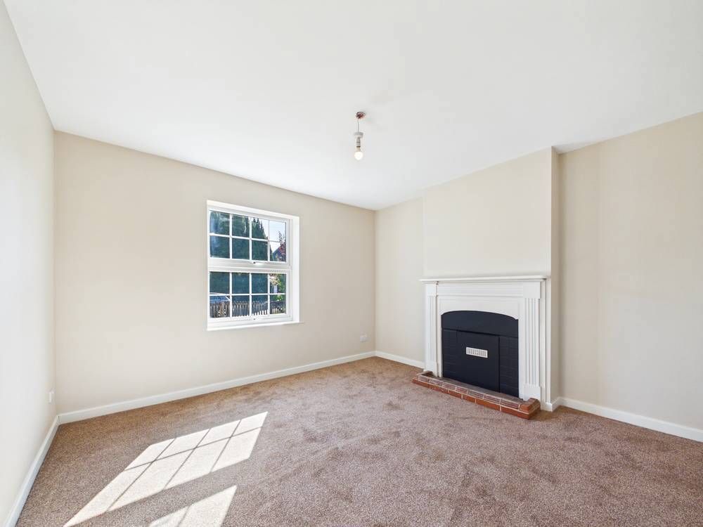 Property photo 3 of 15 Giraffe360-Still002