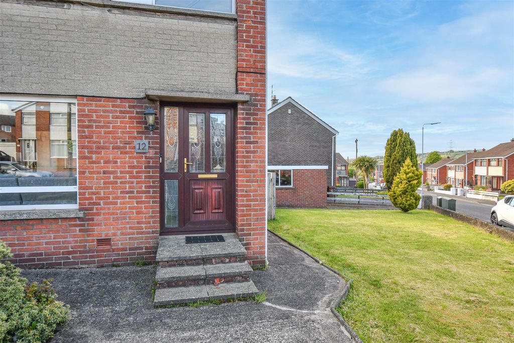 Property photo 3 of 33 Dhp-4.Jpg