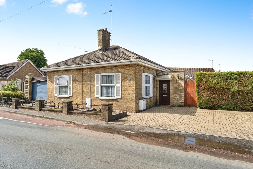 Property photo 1 of 18