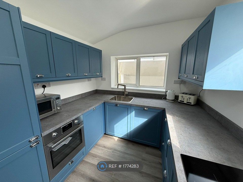 Property photo 1 of 13 Brand New Kitchen With Integrated Appliances