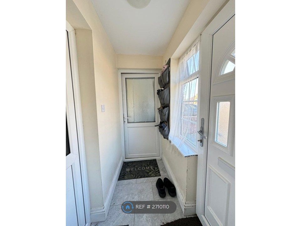 Property photo 2 of 14 Porch