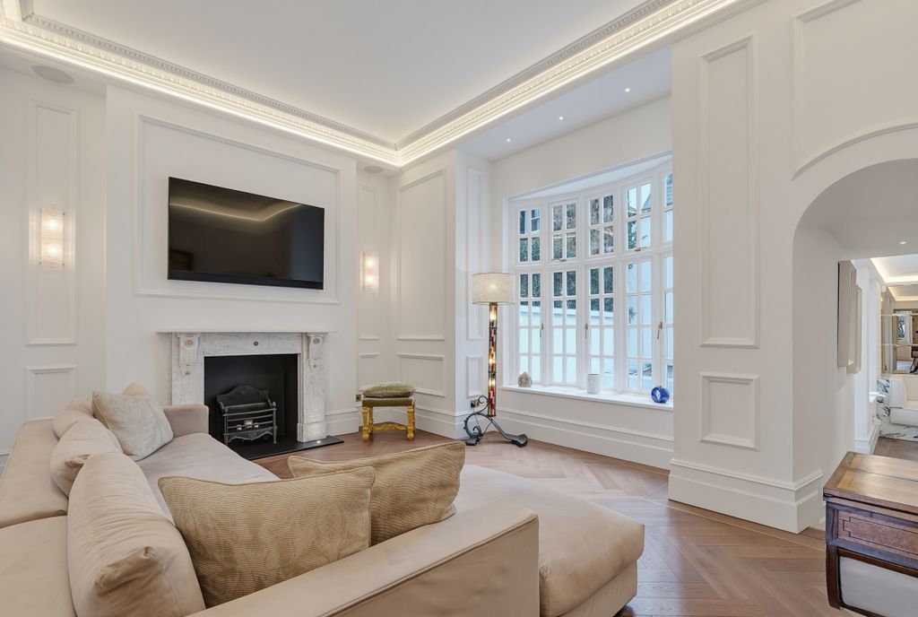 Property photo 3 of 13 Drawing Room